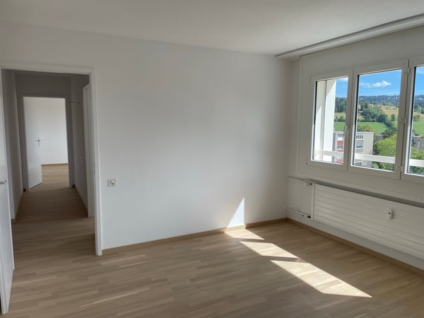 APPARTEMENT 3.5 RENOVE AVEC BALCON ET ASCENSEUR 4