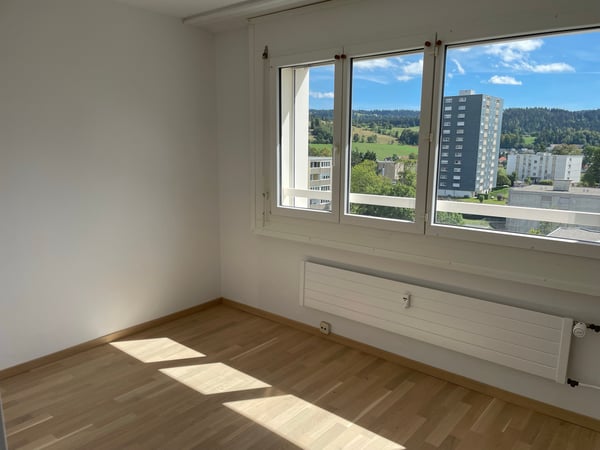 APPARTEMENT 3.5 RENOVE AVEC BALCON ET ASCENSEUR 5