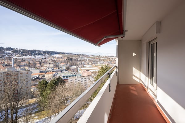 APPARTEMENT 3.5 RENOVE AVEC BALCON ET ASCENSEUR 10