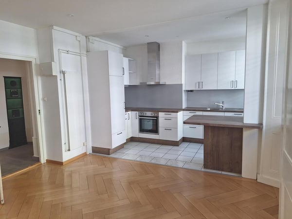 JOLI APPARTEMENT 83 M2 DE 3 PIECES PLEIN CENTRE VILLE AVEC BALCON 1