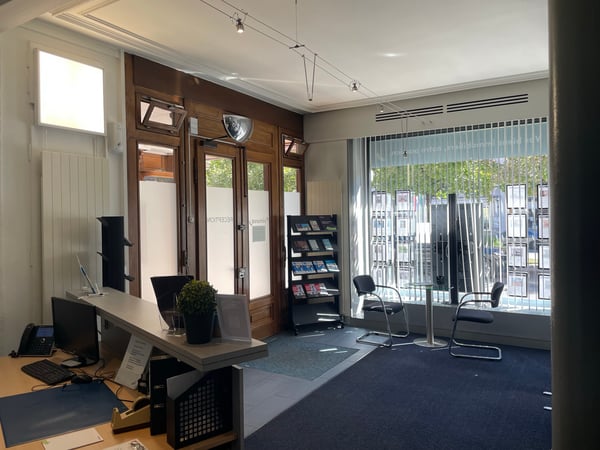 A LOUER SURFACE COMMERCIALE COWORKING CENTRE VILLE 1