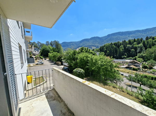 JOLI 3 PIECES 70 M2 AVEC BALCON 1ER ETAGE 7