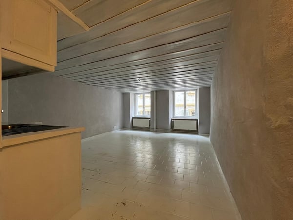 STUDIO 20 M2 1ER ETAGE SANS ASCENSEUR 2