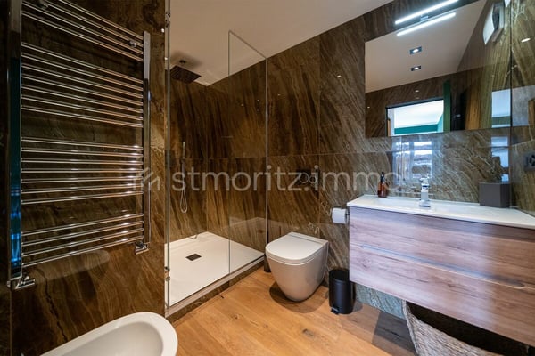 Chesa Suot Brattas - Renovierte 1.5-Zimmer-Wohnung 9