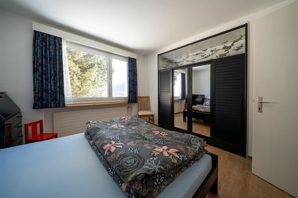 Chesa Muntarütsch - Helle 4-Zimmerwohnung mit Südbalkon und freier Bergsicht 10