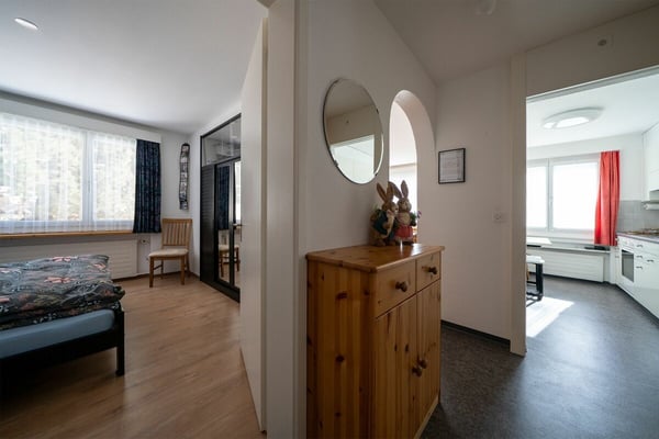 Chesa Muntarütsch - Helle 4-Zimmerwohnung mit Südbalkon und freier Bergsicht 1