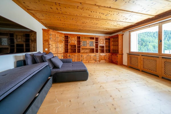 Chesa Ova Cotschna - Exklusive 4.5 Zimmer Wohnung 1