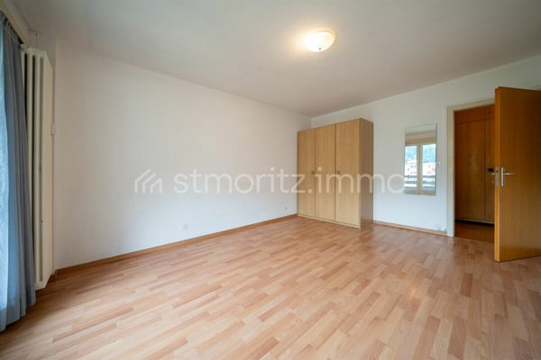 Chesa Derby - Ferienwohnung mit Balkon und grossem Potenzial 6