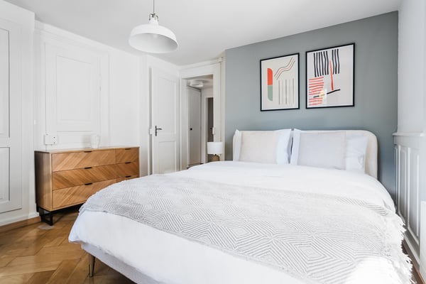 Grosszügige 4.5-Zimmerwohnung an zentraler Lage in Zürich 9