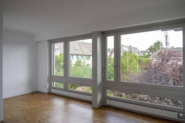 lichtdurchflutete Traumwohnung mit über 200m² Dachterrasse in Zürich-Höngg 11