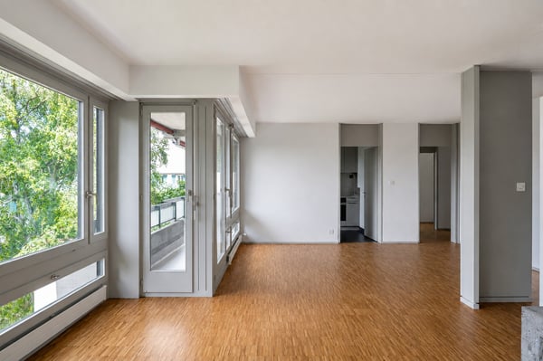 lichtdurchflutete Traumwohnung mit über 250m² Dachterrasse in Zürich-Höngg 2