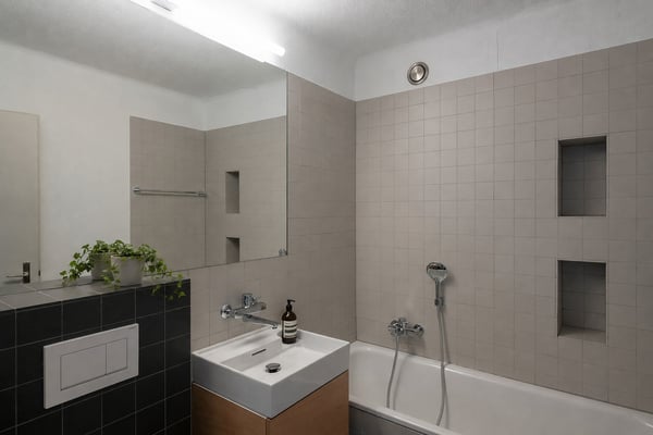 lichtdurchflutete Traumwohnung mit über 250m² Dachterrasse in Zürich-Höngg 6