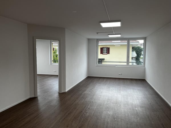 ausgebaute Büro oder Schule 11