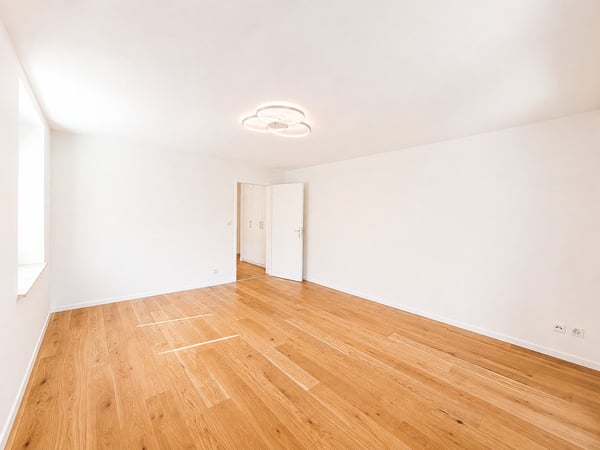 Charmante 4-Zimmer-Wohnung an ruhiger Lage in Adliswil 1