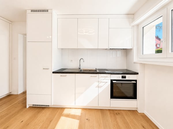 Charmante 4-Zimmer-Wohnung an ruhiger Lage in Adliswil 3