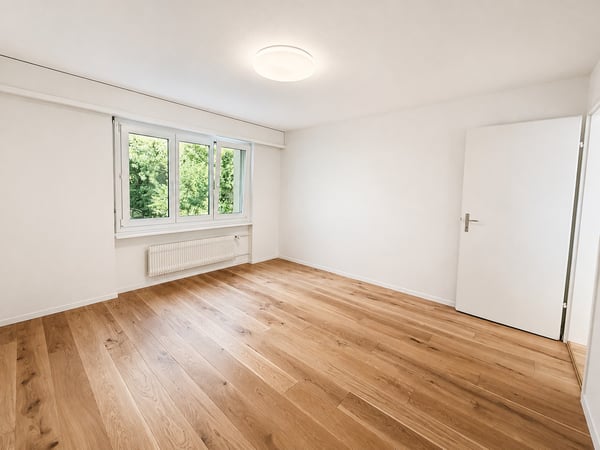 Charmante 4-Zimmer-Wohnung an ruhiger Lage in Adliswil 10