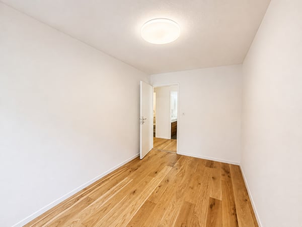 Charmante 4-Zimmer-Wohnung an ruhiger Lage in Adliswil 9