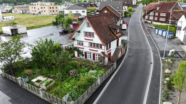 Charmantes Einfamilienhaus an sonniger Lage in Eichberg 2