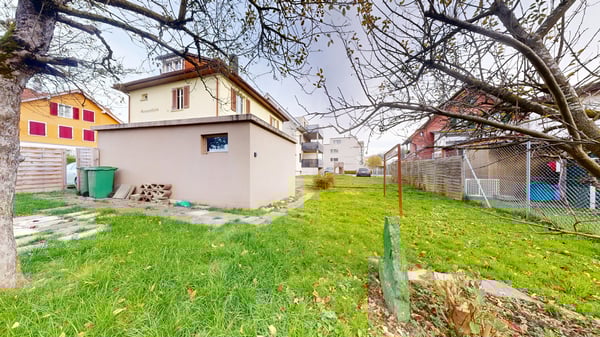 Renovationsbedürftiges Einfamilienhaus mit Potenzial 3