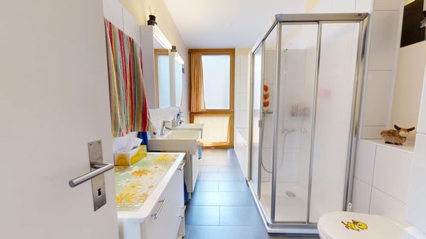 4.5 Zimmer Etagenwohnung mit grosszügigem Balkon 4
