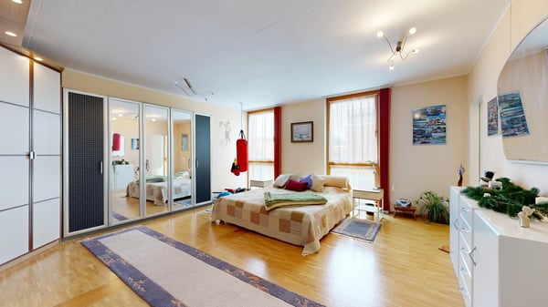 4.5 Zimmer Etagenwohnung mit grosszügigem Balkon 10