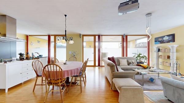 4.5 Zimmer Etagenwohnung mit grosszügigem Balkon 9