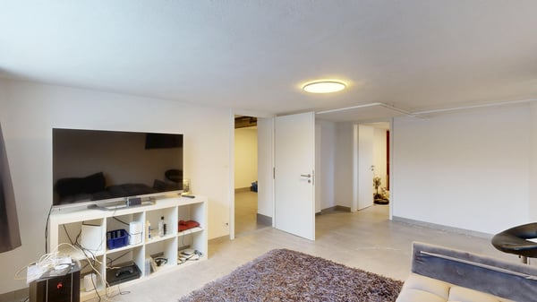 6.5 Zimmer Doppelhaushälfte mit eigenem Garten und Studio 13