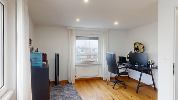 6.5 Zimmer Doppelhaushälfte mit eigenem Garten und Studio 11