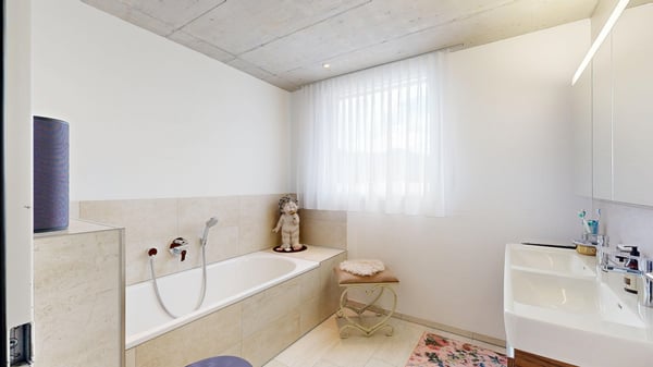 Helle 4.5 Zimmer Wohnung in Montlingen 12