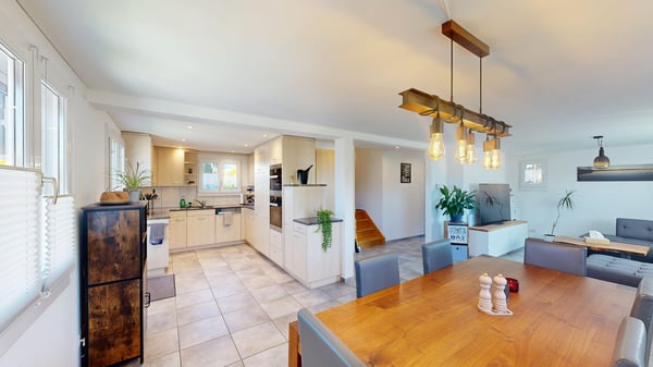 Attraktives 5.5 Zimmer Einfamilienhaus an zentraler Wohnlage 8