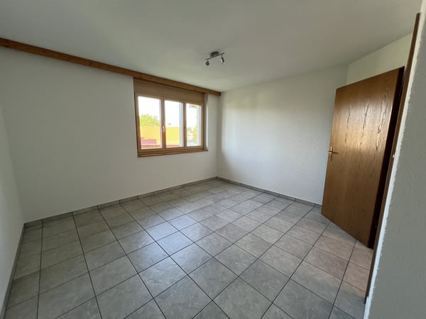 3.5 Zimmerwohnung mit grosszügigem Balkon zu vermieten 7