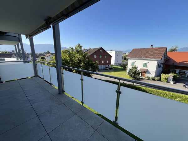 3.5 Zimmerwohnung mit grosszügigem Balkon zu vermieten 12