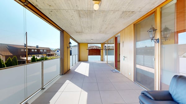 Attraktive 4.5 Zimmer Wohnung mit grossem Balkon 4