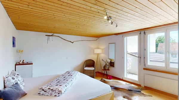 Grosszügiges Einfamilienhaus mit Einliegerwohnung und Büroräumlichkeit 13