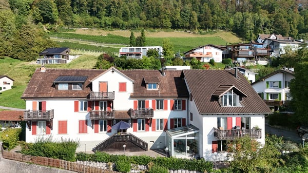 4.5 Zimmer Maisonette Wohnung mit Panorama Blick übers Rheintal zu ver 3