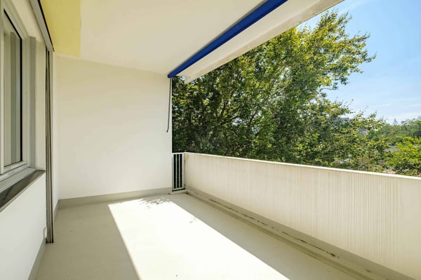 En exclusivité ! Bel appartement de 2 pièces en étage élevé 8