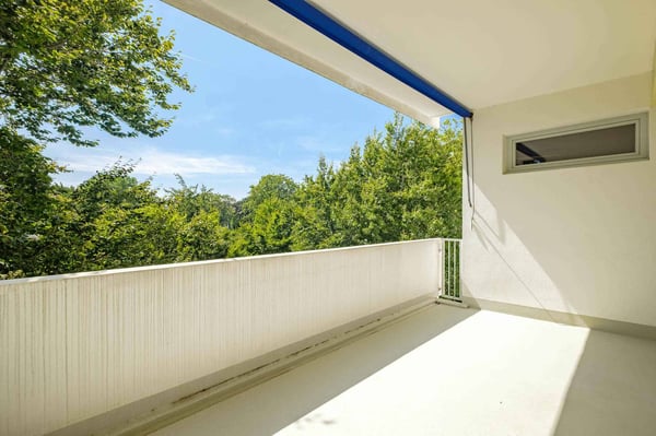 En exclusivité ! Bel appartement de 2 pièces en étage élevé 12