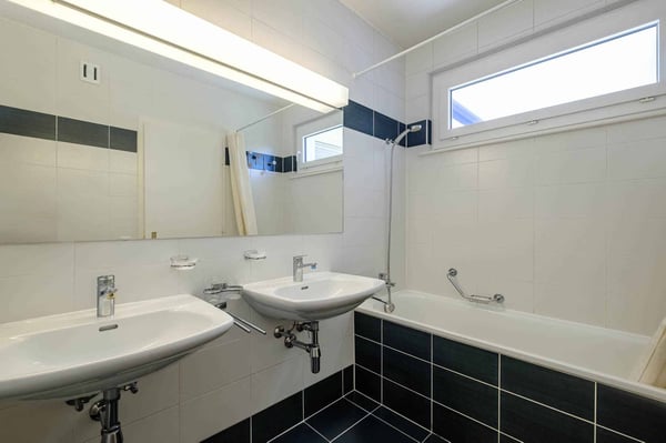 En exclusivité ! Bel appartement de 2 pièces en étage élevé 11