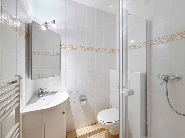 Bel appartement rénové au calme, proche du Parc Bertrand 7