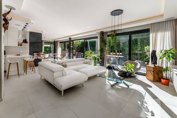 Superbe villa contemporaine très haut de gamme, Minergie. En exclusivité ! 1