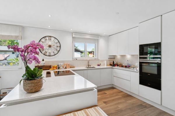 En exclusivité ! Immeuble mixte divisé en deux logements de plain-pied 3