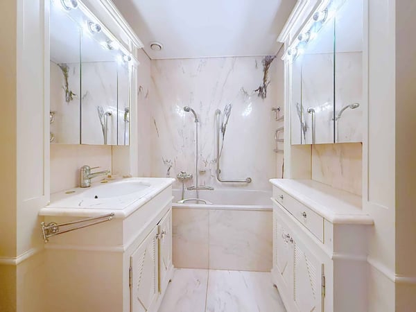 Superbe appartement traversant de 5 pièces à Florissant 12
