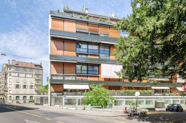 Magnifique duplex de 9 pièces avec balcons 1