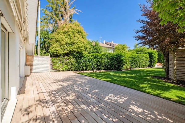 En exclusivité ! Belle maison mitoyenne dans un écrin de verdure 5
