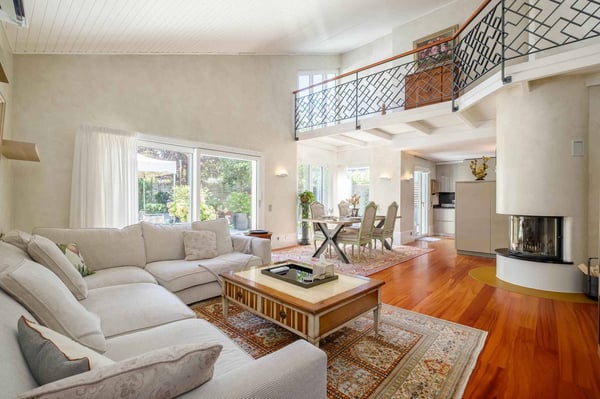 En exclusivité ! Belle maison mitoyenne dans un écrin de verdure 3