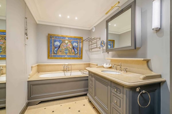 En exclusivité ! Superbe 7 pièces en SI avec terrasses de plus de 120 m² 8
