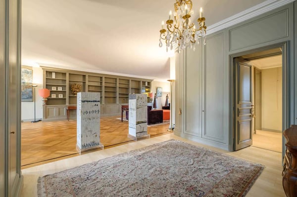 En exclusivité ! Superbe 7 pièces en SI avec terrasses de plus de 120 m² 2