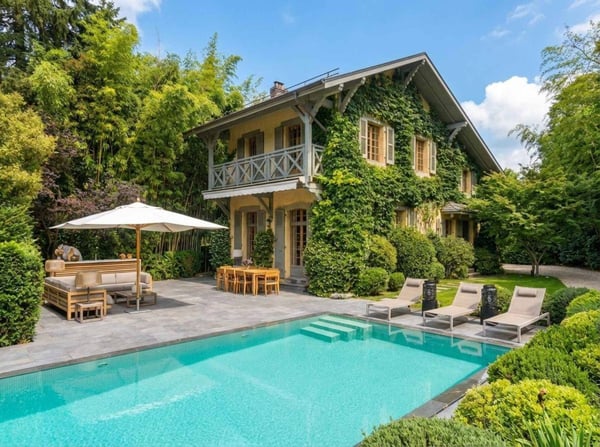 Très belle maison de caractère entièrement rénovée avec piscine 1