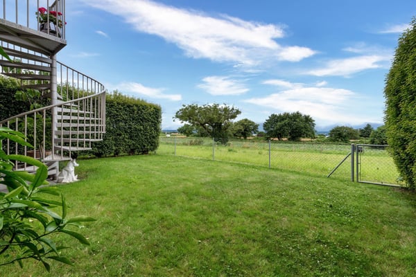 EN EXCLUSIVITÉ - duplex de 5 chambres avec terrasses, jardins et vue lac 8