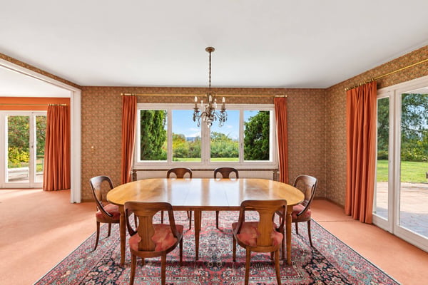 En exclusivité : Villa individuelle sur une vaste parcelle de plus de 8'000 m² 6